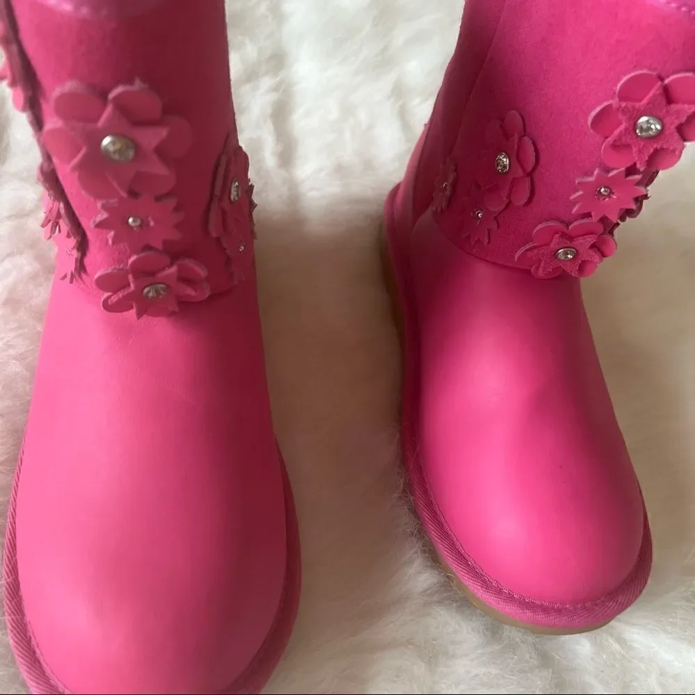 UGG Nubuck Studded Accents Snow Boots (4)